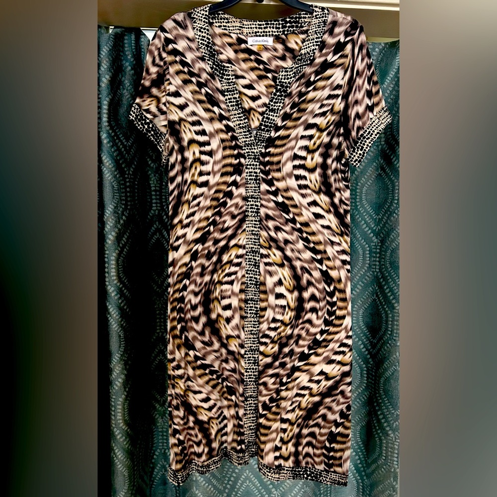 Slinky & comfortable Calvin Klein dress with cool loose animal print design